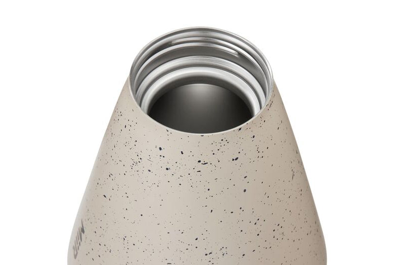 new-standard-carafe-t6 WebPDP-33oz_New_Standard_Carafe_Desert_Tan_Speckle_Studio__CAR1SVOS224_45_Top_Off.jpg