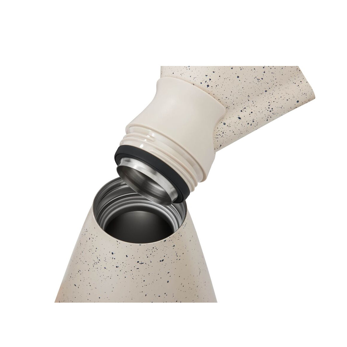 new-standard-carafe-t6 WebPDP-33oz_New_Standard_Carafe_Desert_Tan_Speckle_Studio__CAR1SVOS224_45_Top_Staged.jpg