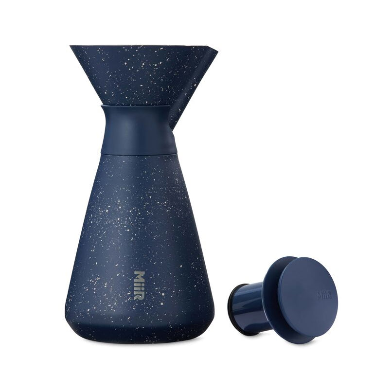 new-standard-carafe-t6 WebPDP-33oz_New_Standard_Carafe_Tidal_Blue_Speckle_Studio__CAR1SVOS225_Front_Lid_Staged.jpg