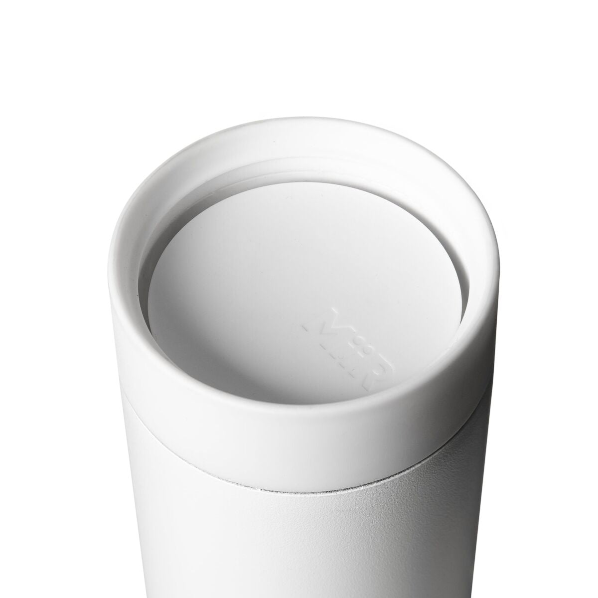360-lid-j9 WebPDP-360_Lid_White__3602PNWM001_X2Studio_Closeup_Open.jpg