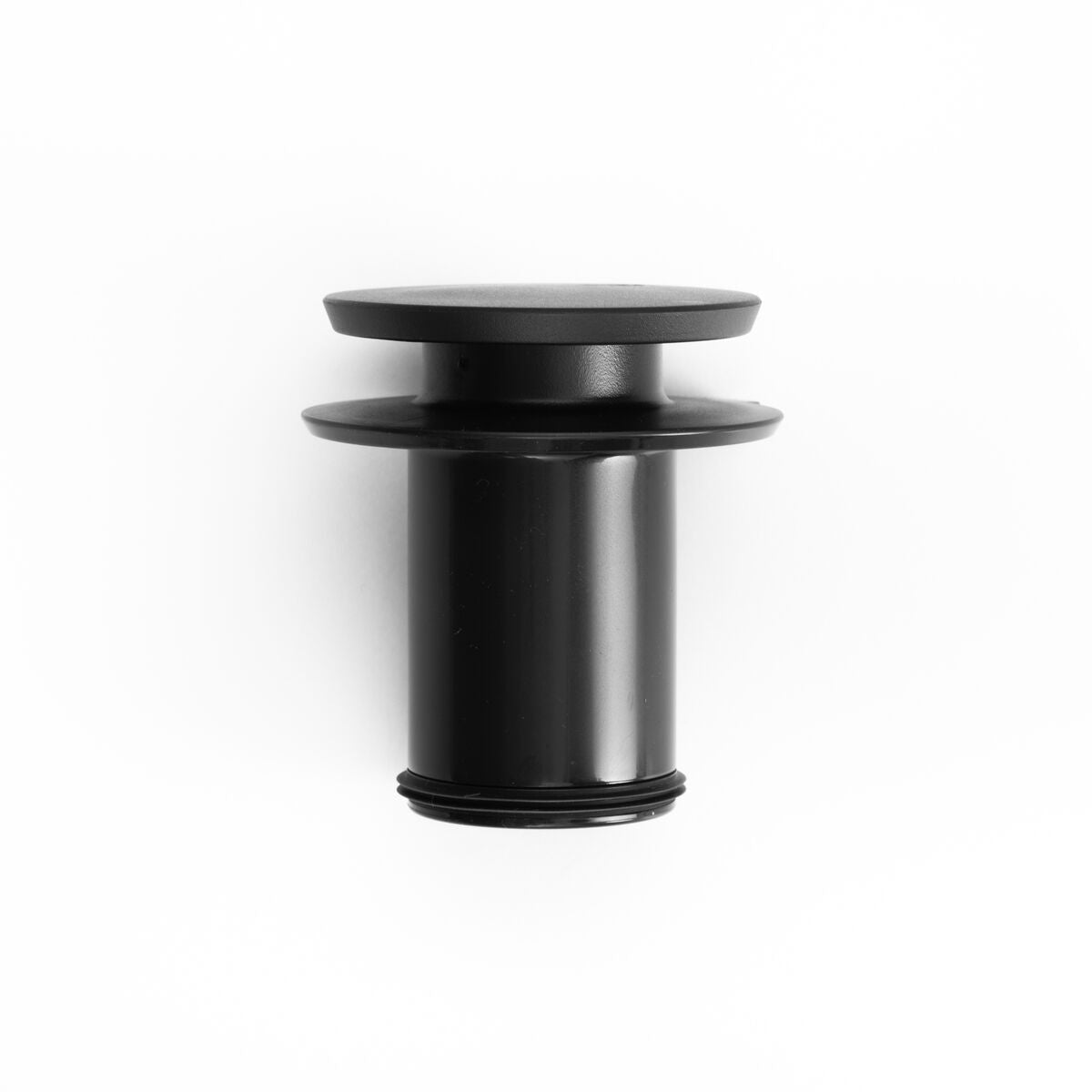 new-standard-carafe-t6 WebPDP-PolishedStainlessCarafe_33oz_SS_StudioX207182024_Lid__CAR1SVOS005.jpg