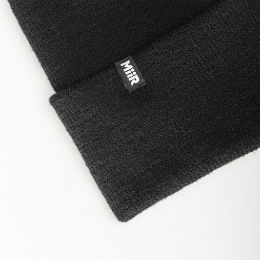 recycled-poly-fine-knit-beanie-m8 WebPDP-RecycledPolyFineKnitBeanie_Studio_TagDetail_Black__BNE005002OS.jpg